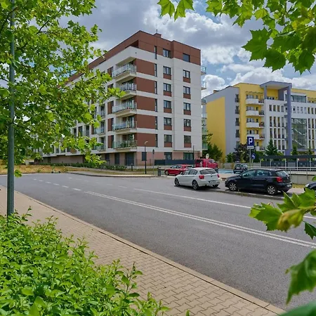 Lägenhet Lwowska By The Malta With Parking By Renters Prestige