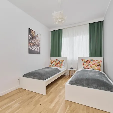 Lwowska By The Malta With Parking By Renters Prestige Apartament *