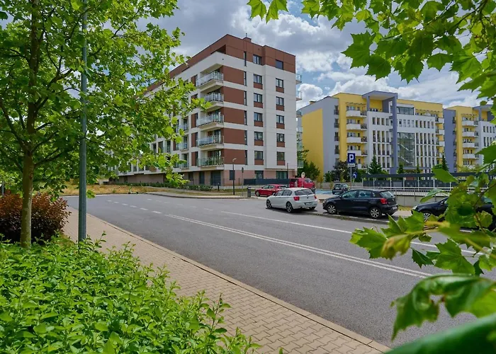 Lägenhet Lwowska By The Malta With Parking By Renters Prestige