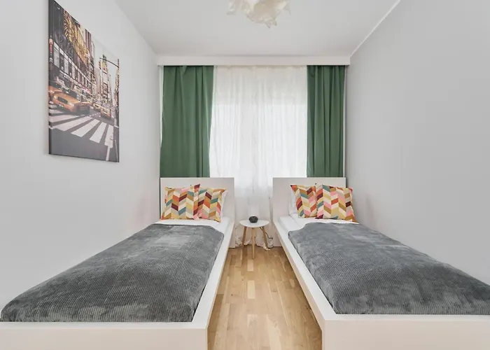 Lwowska By The Malta With Parking By Renters Prestige Lägenhet