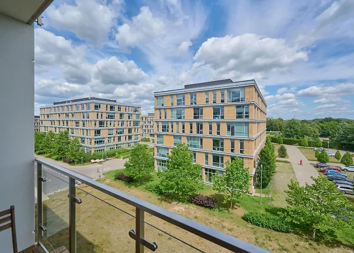 Lwowska By The Malta With Parking By Renters Prestige 아파트